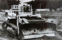 Сепаратор-дозер с ковшом 25м3, 550 л.с., 1983
